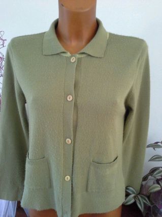 Gilet couleur amande 