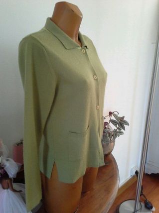 Gilet couleur amande 