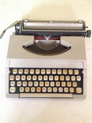 Machine à écrire vintage Royal 200 made in Japan
