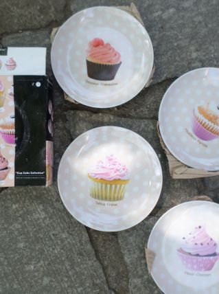 Assiettes à dessert cupcakes - jamais utilisées