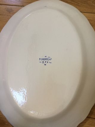 plat en porcelaine