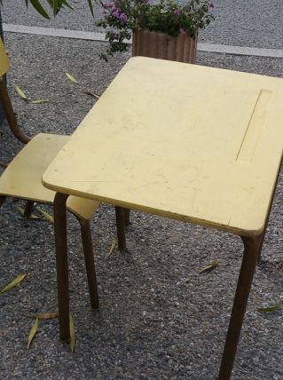 petit bureau d'écolier vintage