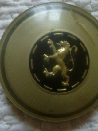 ancien logo  volant  voiture Peugeot 