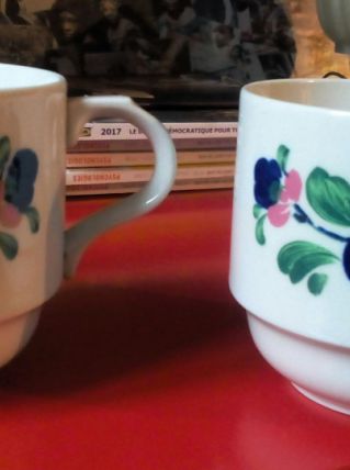 Deux charmantes tasses - vintage
