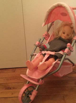 Poussette corolle câlinou 3 roues