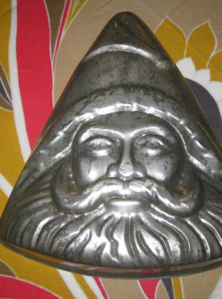 Moule ancien en métal à l'effigie du père noel