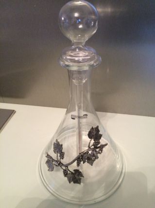 Carafe à décanter avec motif en étain véritable