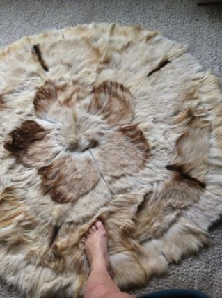 Vintage Tapis en peau de chevres fait main !