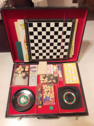 mallette de jeux de societe