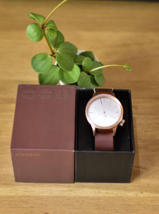 Montre Komono