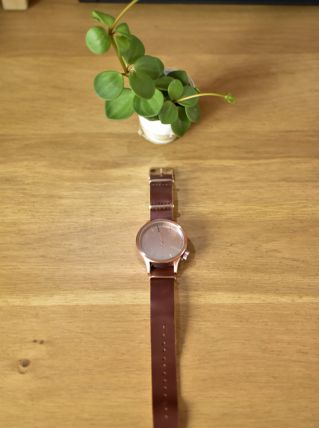 Montre Komono