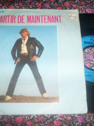 DISQUE 45 TOURS 2 TITRES JOHNNY HALLYDAY à partir de maintenant 