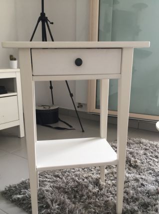 Table de chevet 