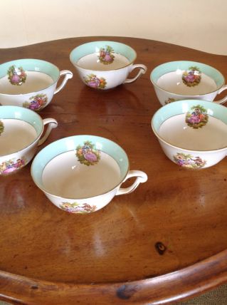 Tasses anciennes porcelaine Ceranord St Amand
