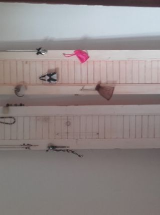 présentoir à bijoux patiné à poser ou suspendre