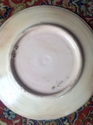 Plat rond en terre cuite émaillée 