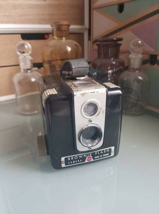 Appareil photo Brownie Flash Kodak