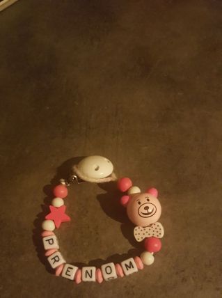 Attache tétine personnalisée prénom 