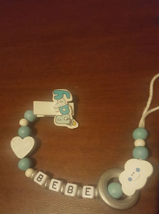 Attache tétine personnalisé 