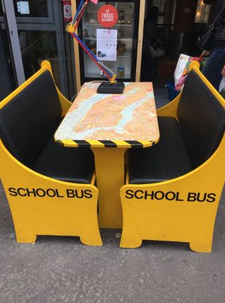 Ensemble banquette et table School Bus NY