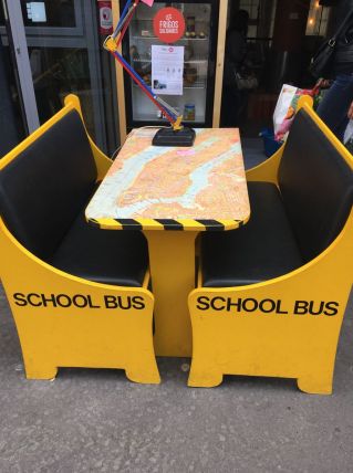 Ensemble banquette et table School Bus NY