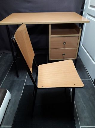 Bureau vintage en formica