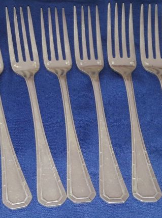 Fourchette en métal argent 