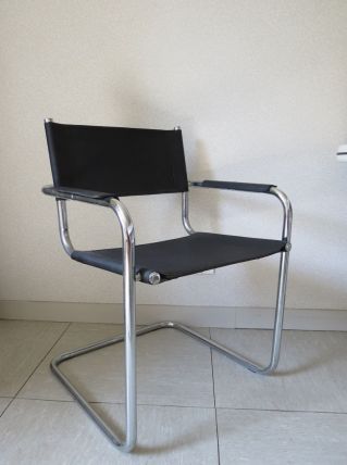 Fauteuils  style Marcel Breuer en cuir noir