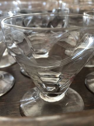 Service verres à liqueurs avec ses deux carafes