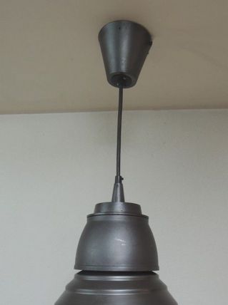 Suspension industrielle métal