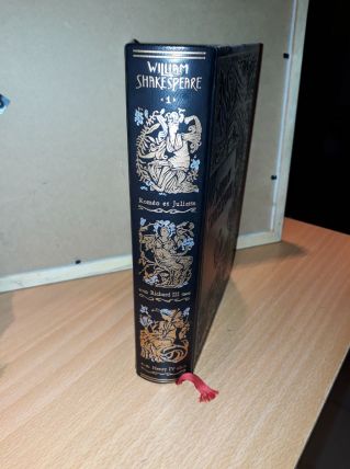 Livre cuir  Shakespeare ed. Jean de Bonnot