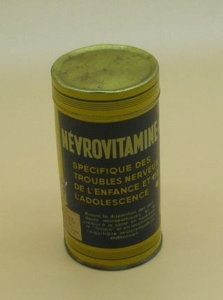 Boîte en fer de 1948, "Névrovitamines"