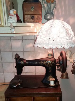 Lampe design SINGER