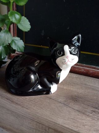 Figurine chat