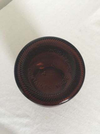 Flacon Apothicaire ambré.