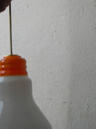 lustre en forme d'ampoule