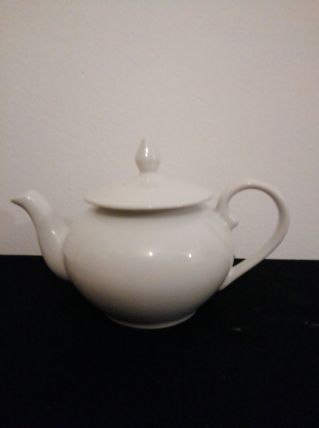 Théière blanche