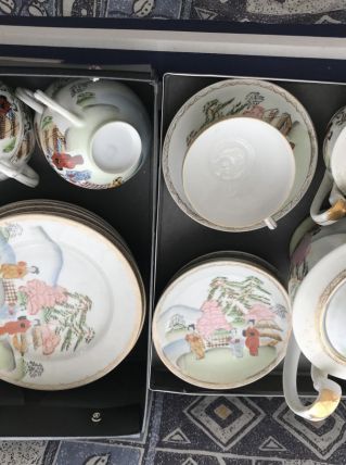 Service complet cafe et dessert en porcelaine fine chinoise