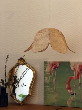 Suspension pétale en rotin et osier rose 