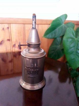 Lampe vintage Valdor en métal 19ème siècle