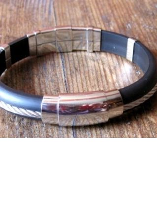 Joli bracelet mixte  matière acier, métal &amp; caoutchouc 