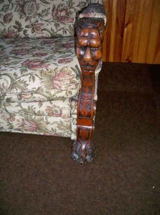 canapé renaissance espagnole