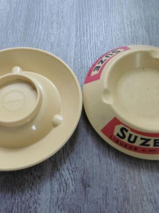 Lot de 2 cendriers publicitaire SUZE plastique VINTAGE