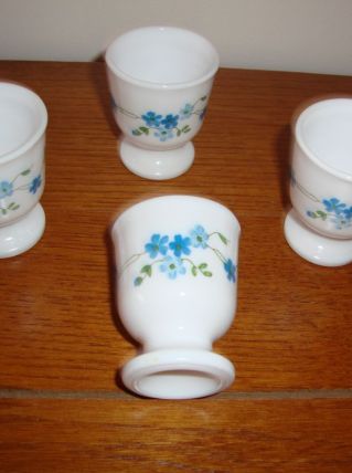 4  COQUETIERS VINTAGE EN ARCOPAL DECOR MYOSOTIS