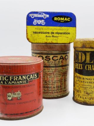 4 boîtes en métal anciennes
