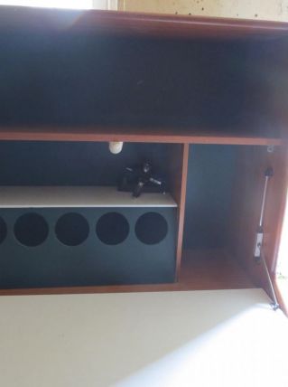 meuble de salle à mangerlong:2m h:146 larg:046    