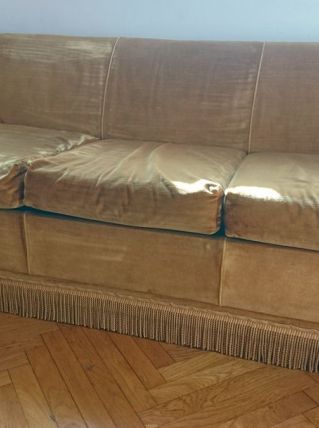 Canapé doré