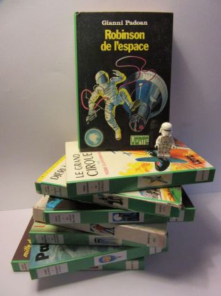 lot 8 bibliothèque verte/rose