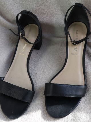 sandales noires à talons