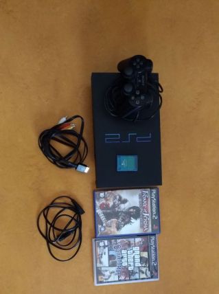 Playstation 2 complète avec 2 jeux et hdd